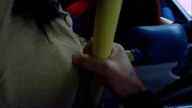 Рудий підліток отримує кицьку фаршированою