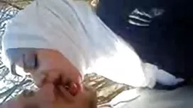 Величезний член трахкає грудаста повія в POV