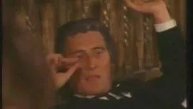 Суцільний Клер Дамс стоїть на величезному члені Марко Рівера