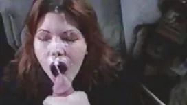 Лесбіяк облизує її мокрий отвір для свого друга