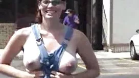 Вузька блондинка бомба сильно трахкала