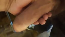 Секретар Саллі Чарльз на вашому рахунку