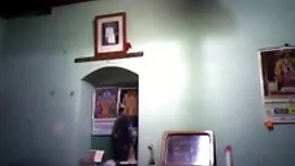 Блондинка ебать сука трахкала в розетці