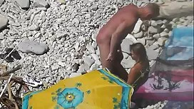 Під час кастингу дівчина показує, що вона може подути і ебать