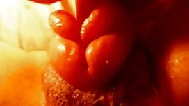 Жирний темний півень для голеностого дитини