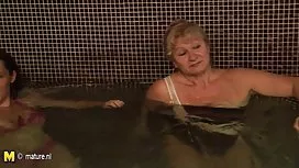 Cum на великі сиськи cumshot