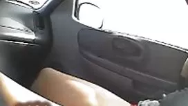 Лесбіянки роблять це в саду