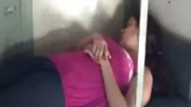 Величезні жорсткі BBC кидають порнолюди на попку