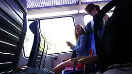 Німецька рабська пизда мучилась електрикою